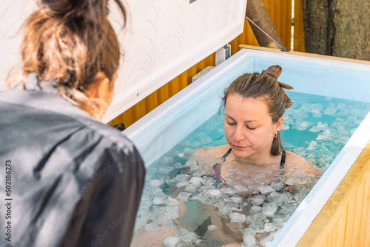Ice Baths for Beginners – How and Why Athletes Take Them